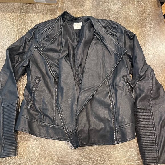 Black Leather Jacket - Picture 1 of 1